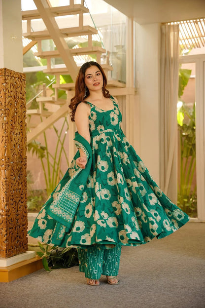 Mehreen Magenta Ethnic Flared Kurta Set