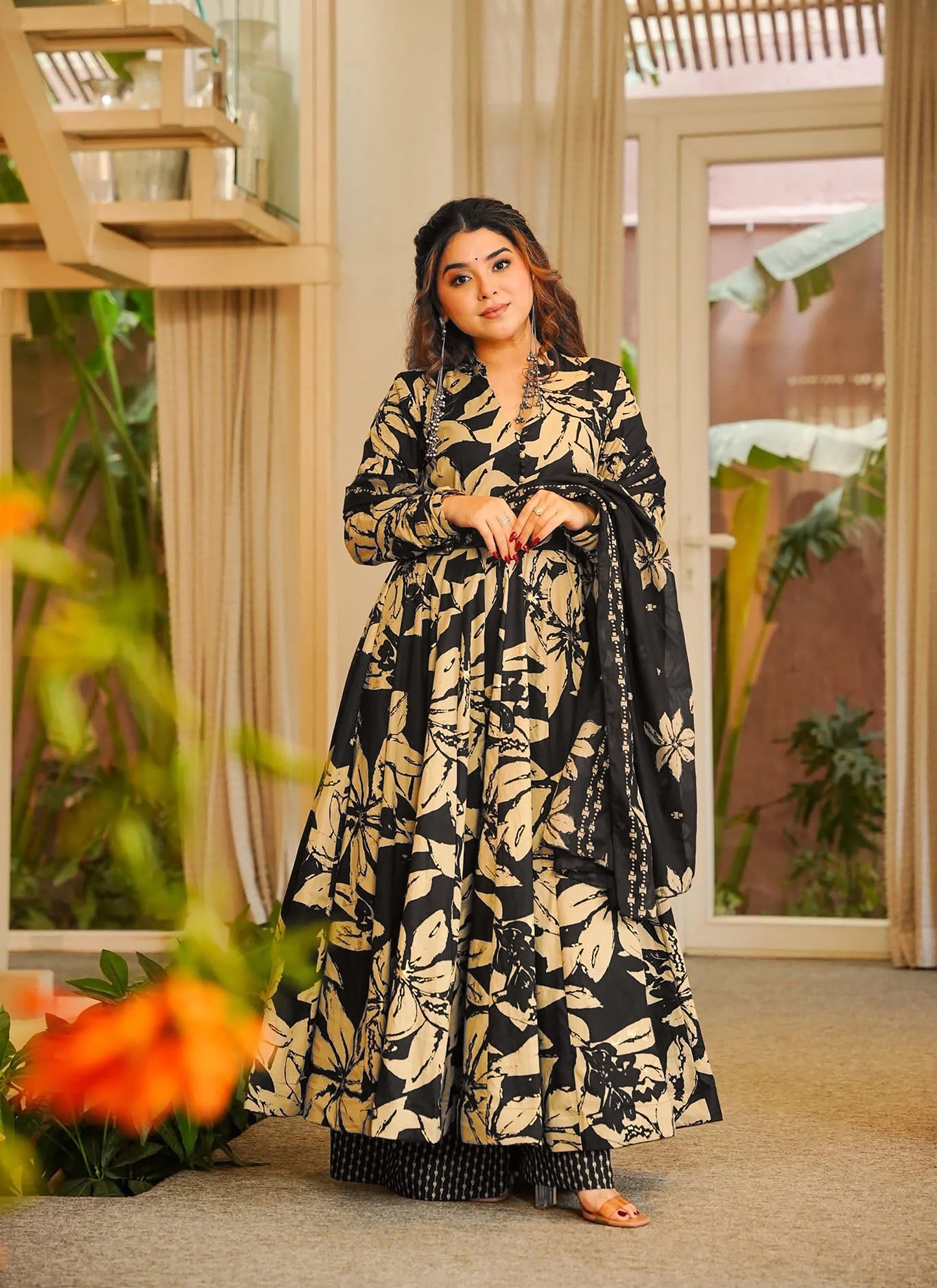 Presents this Designer  3pcs beautiful  printed  Kurti ,bottom with dupatta Collection